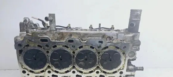 Toyota Corolla Verso AR10 Engine head 