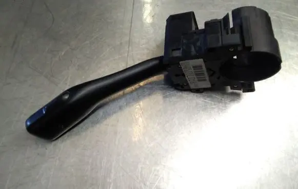 Audi A6 S6 C5 4B Indicator stalk 8L0953513G