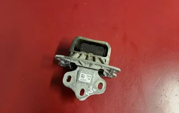BMW X1 F48 F49 Gearbox mount 6853449
