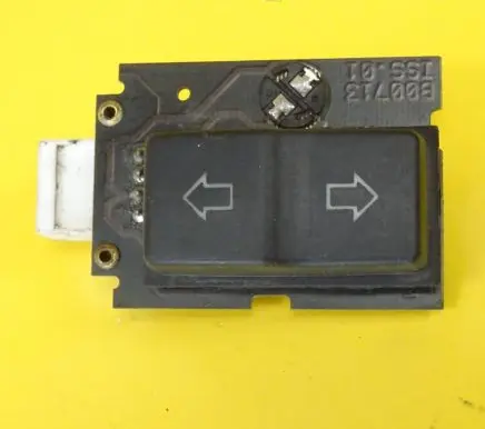 Land Rover Range Rover P38A Electric window control switch YUF101570