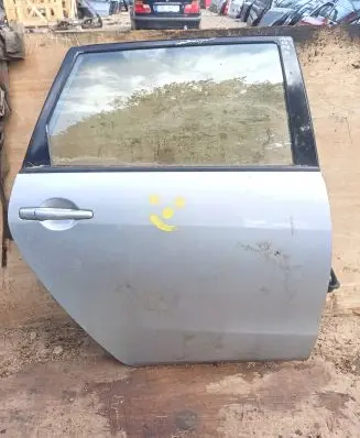 Mitsubishi Grandis Rear door