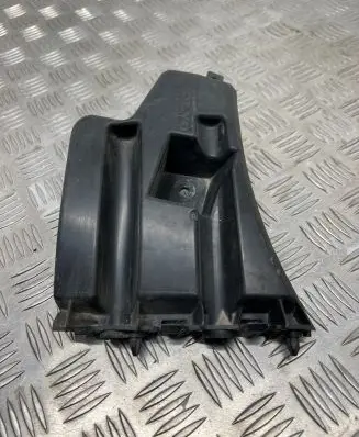 Volvo V60 Front bumper mounting bracket 30796626