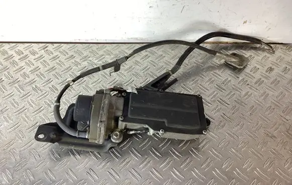 Lexus LS 460 - 600H Hand brake control module 4631050011