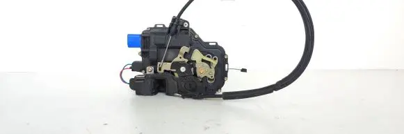 Volkswagen Cross Polo Rear door lock 3B4839016AG