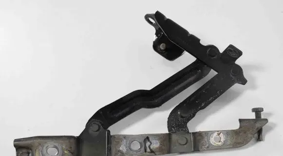 Chrysler 300 - 300C Tailgate/trunk/boot hinge