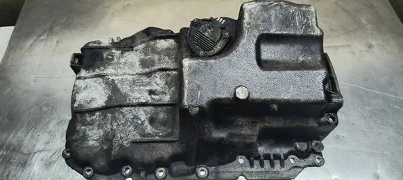 BMW X1 E84 Oil sump 7797969