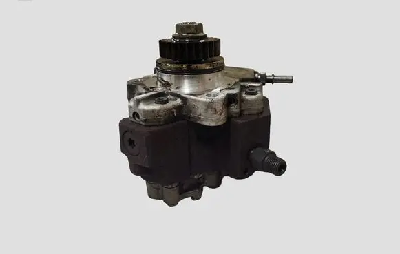 Renault Laguna III Fuel injection high pressure pump 0445010099 8200803375A H8200385478