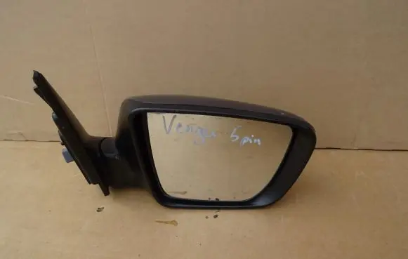 KIA Venga Front door electric wing mirror