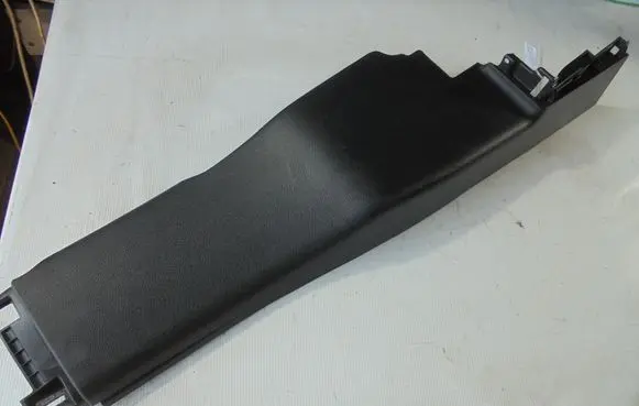 Mercedes-Benz Vito Viano W447 (B) pillar trim (bottom) A4476906425