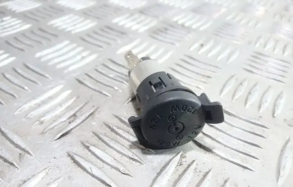 KIA Sorento 12 V Socket (rear) 
