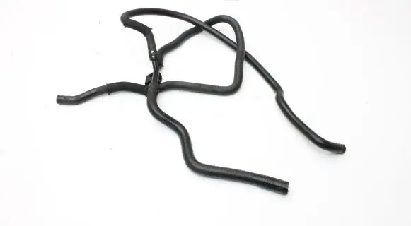 Toyota Auris 150 Engine coolant pipe/hose