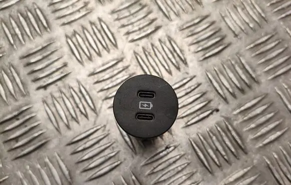 Ford Kuga III USB socket connector PU5T19J211FA