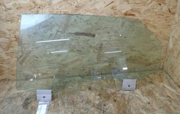 Jaguar XJ X351 Rear door window glass 