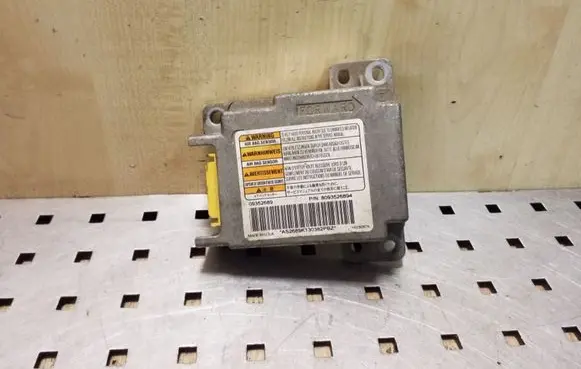 Opel Frontera B Airbag control unit/module 09352689 8093526894 16232879