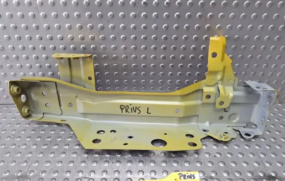 Toyota Prius xw60 Engine bonnet/hood lock trim molding 