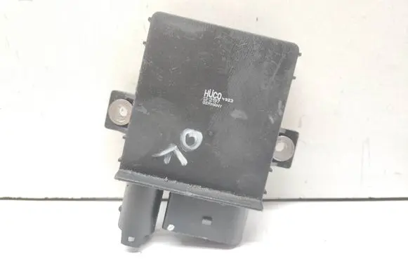 BMW 3 E90 E91 Glow plug pre-heat relay 4923132197