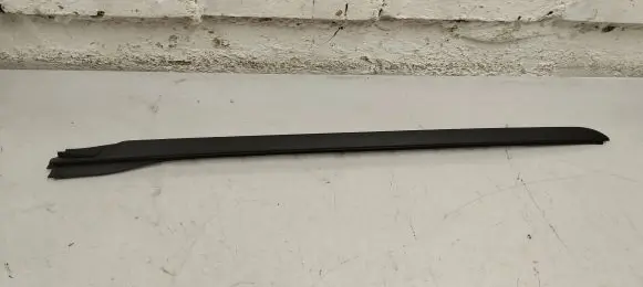 Windshield trim