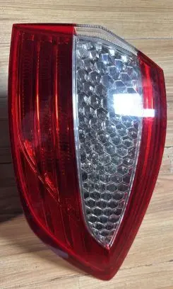 Ford Mondeo MK IV Rear/tail lights 7s7113404b