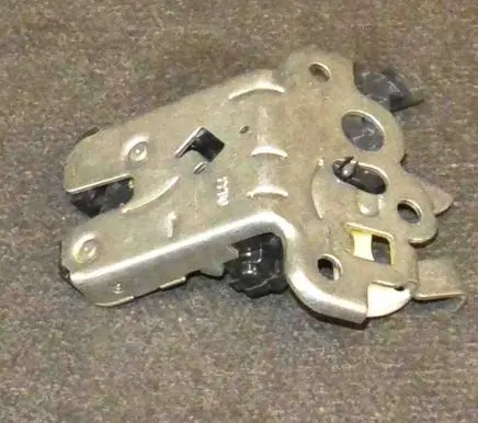 Audi A7 S7 4G Tailgate/trunk/boot lock/catch/latch 8K9827505A