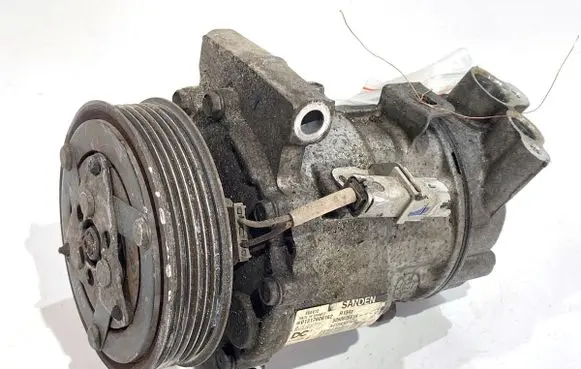 Renault Kangoo II Air conditioning (A/C) compressor (pump) 926007691R