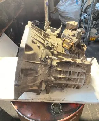 Ford Mondeo MK II Manual 5 speed gearbox 97zt7f096 N5lua