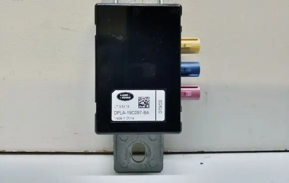Jaguar E-Pace Aerial antenna amplifier LT95419 DPLA19C097BA