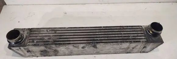 BMW 5 E60 E61 Intercooler radiator 7795823 F6438000
