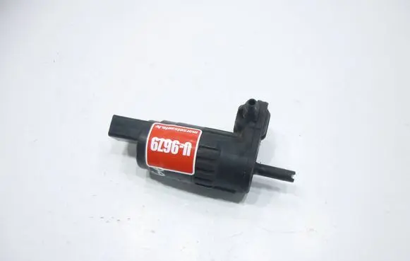 Volkswagen Golf Plus Windscreen/windshield washer pump 1K6955651