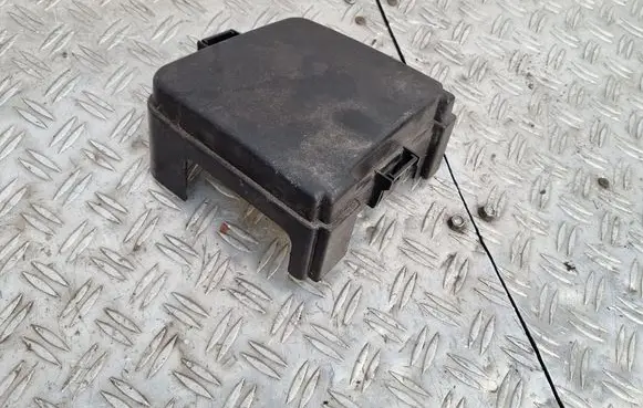 KIA Ceed Fuse box cover 919511H111