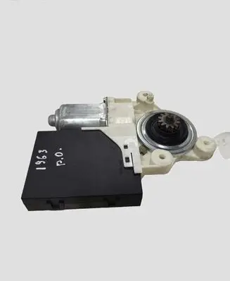 Ford C-MAX I Front door window regulator motor 6599209063E 981406100 06122004