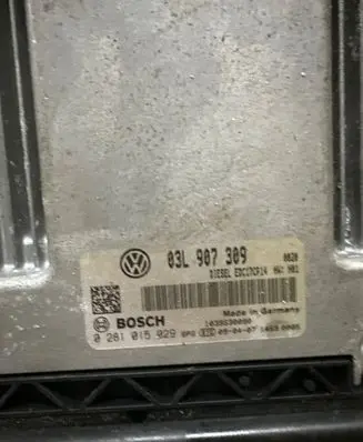 Volkswagen PASSAT B6 Engine control unit/module 03L907309 0281015029
