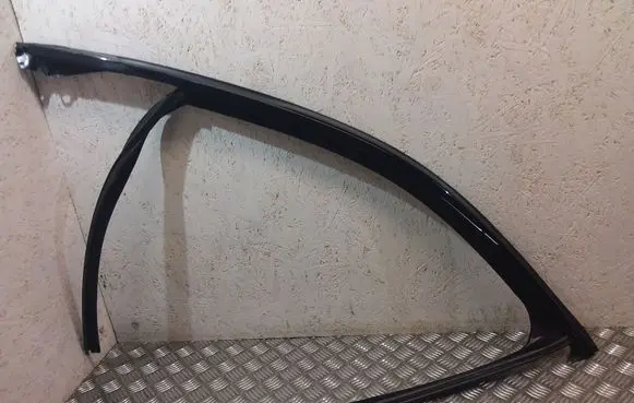 BMW X6 F16 Rubber seal front door window/glass 