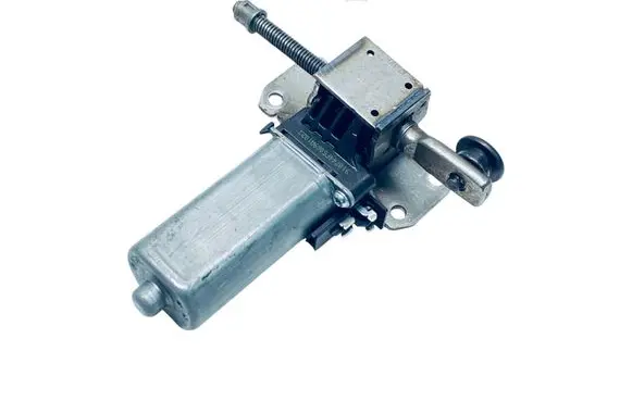 Volkswagen PASSAT CC Seat adjustment motor 8K0959761