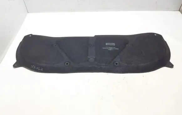 Engine bonnet/hood sound/heat insulation
