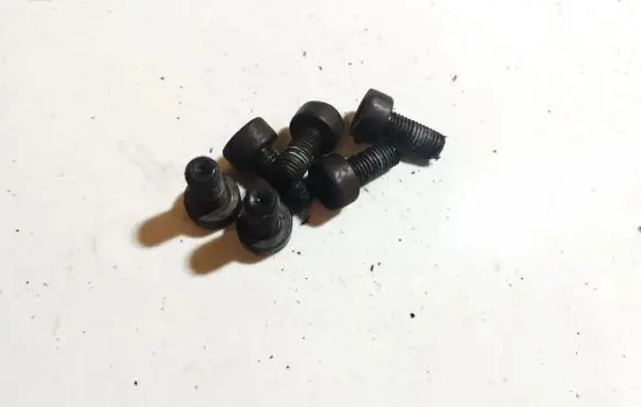 Mazda 2 Nuts/bolts 