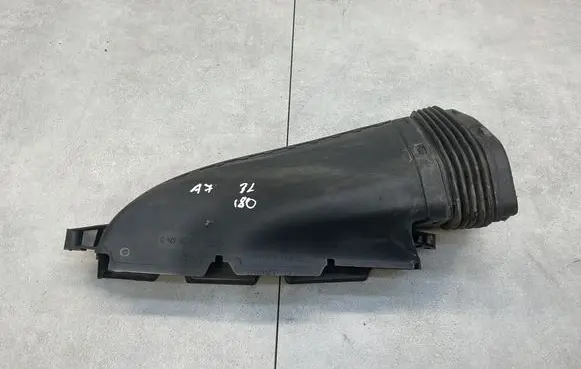 Audi A7 S7 4G Air intake duct part 4G0129624D
