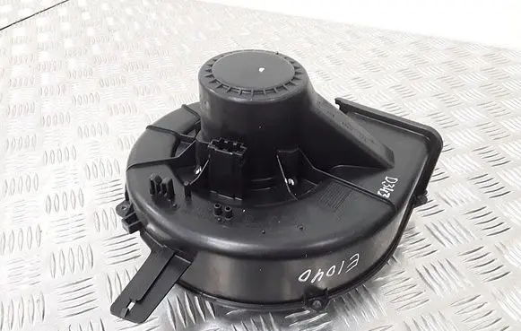 Seat Ibiza IV (6J,6P) Heater fan/blower 6Q2819015J