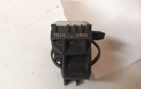 Volvo V70 Airbag deployment crash/impact sensor 31264395 701635110208