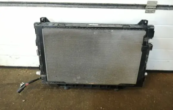 Jaguar I-Pace Radiator set J9D319E839AB J9D38C607AD