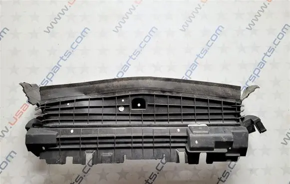 Mercedes-Benz GLK (X204) Intercooler air guide/duct channel A2045052630