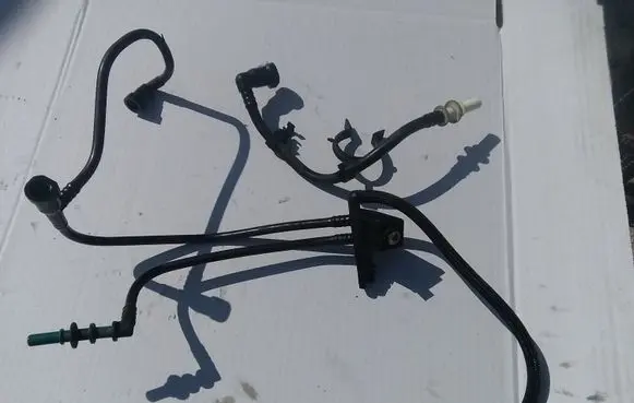 Peugeot 206 Fuel line/pipe/hose 