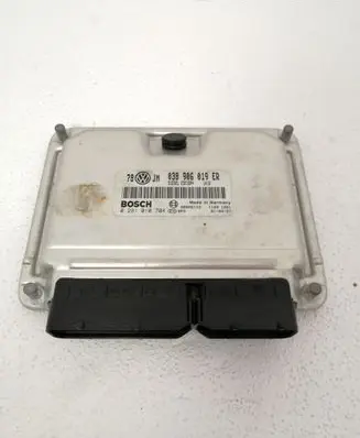 Volkswagen PASSAT B7 Engine control unit/module 038906019ER