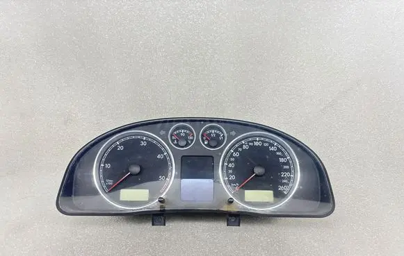 Speedometer (instrument cluster)