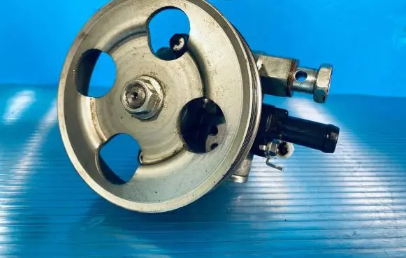 Mitsubishi Lancer X Power steering pump