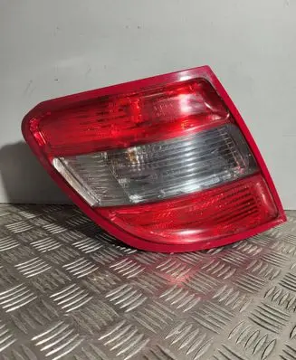 Mercedes-Benz C W204 Rear/tail lights A2048203764 E122912001 763037