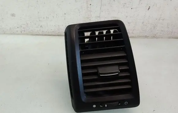 Honda Accord Dashboard side air vent grill/cover trim E6185131500