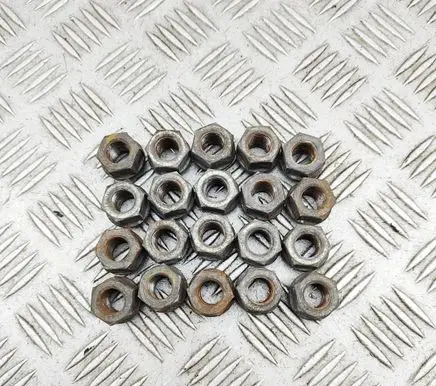 Cadillac Escalade Nuts/bolts 09595174
