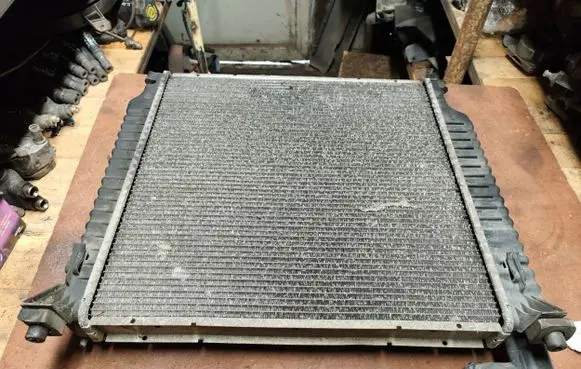 Jeep Cherokee III KJ Coolant radiator
