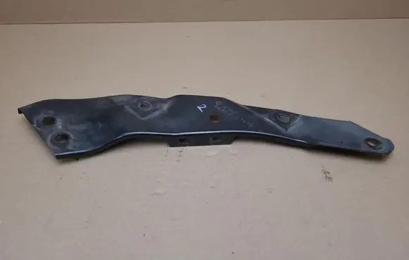 Volkswagen Golf VI Fender trim (molding) 5K0806930