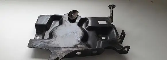 Peugeot 3008 I Battery tray 